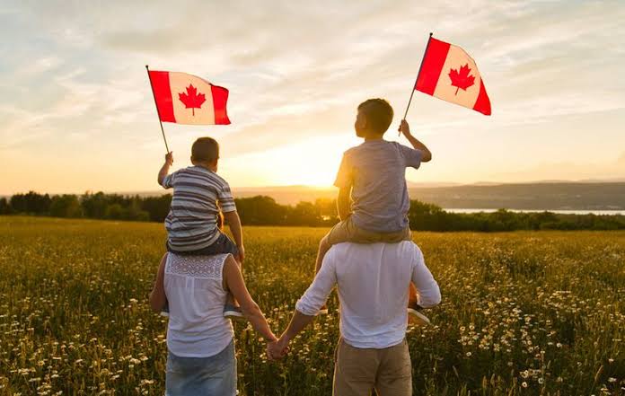 How to Hire Spousal Immigration Lawyer in Canada