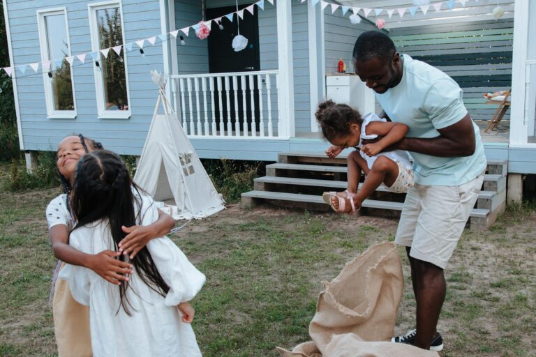 How to include dependent children in a Spousal Visa Application