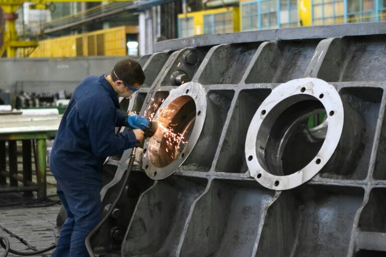 How to make $25/Hour as a Factory Worker in Canada