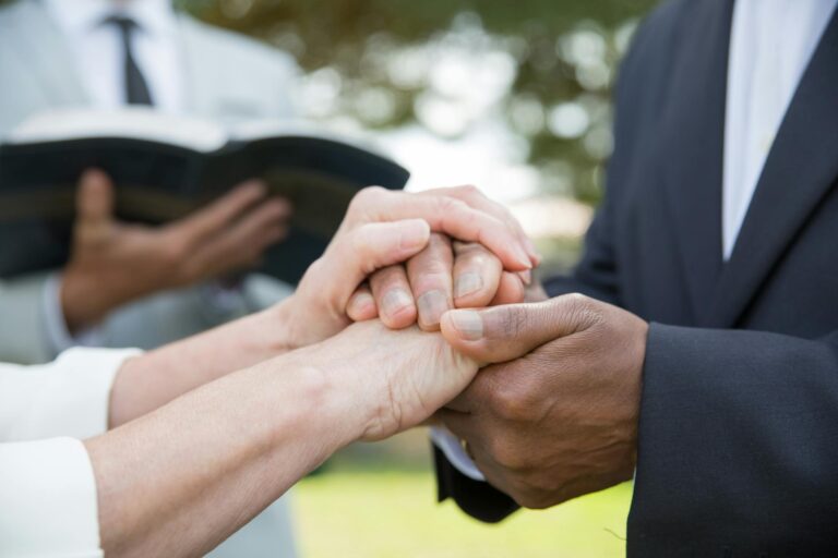 How much do Spousal Immigration Lawyers charge in Canada
